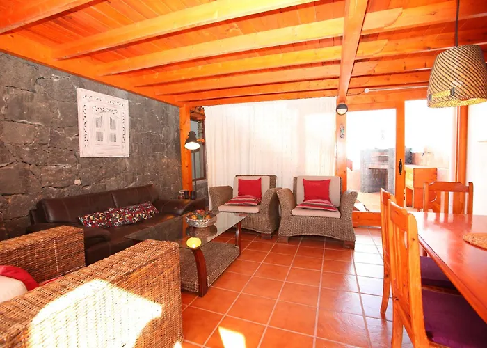 Maiteren Etxea- 4 Beds With Private Pool * Playa Blanca