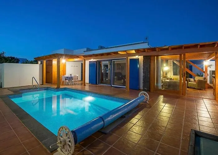 Villa Maiteren Etxea- 4 Beds With Private Pool Playa Blanca